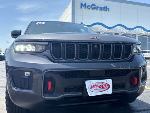 Used 2022 Jeep Grand Cherokee Trailhawk AWD/4WD image 13