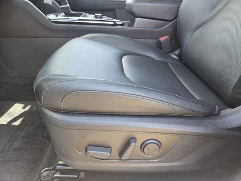 Used 2024 Kia Sportage EX FWD image 15