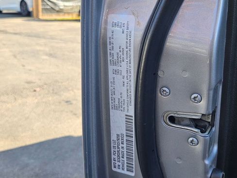 Used 2023 RAM 3500 Limited image 40