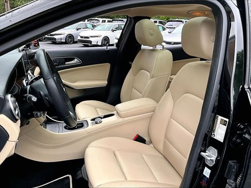 Certified 2017 Mercedes-Benz GLA 250 image 8