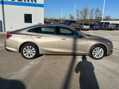 Used 2024 Chevrolet Malibu LT image 11