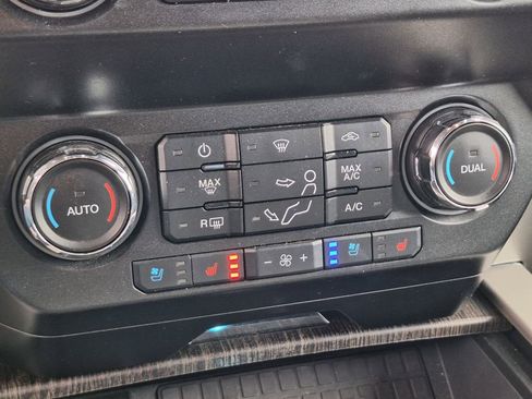 Used 2020 Ford F250 Lariat w/ Lariat Ultimate Package AWD/4WD image 20