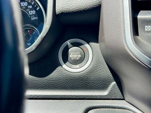 Used 2020 RAM 1500 Big Horn AWD/4WD image 26