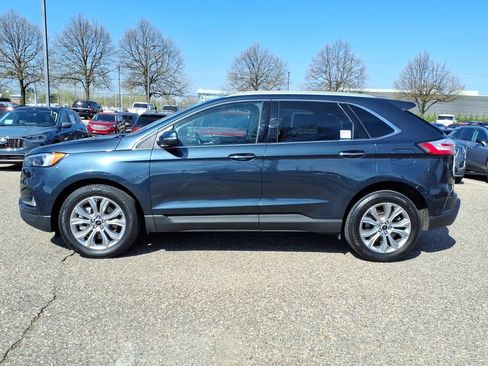 Used 2024 Ford Edge Titanium AWD/4WD image 2