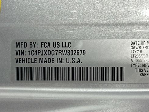 Used 2024 Jeep Wrangler Willys image 30