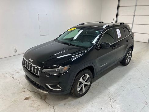 Used 2020 Jeep Cherokee Limited w/ Technology Group AWD/4WD image 5