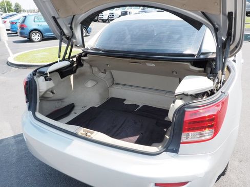 Used 2010 Lexus IS 250C RWD image 16