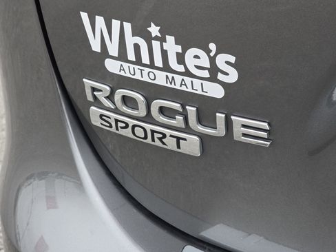 Used 2022 Nissan Rogue Sport SV image 22