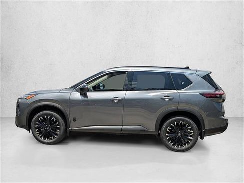 New 2026 Nissan Rogue SV FWD image 5