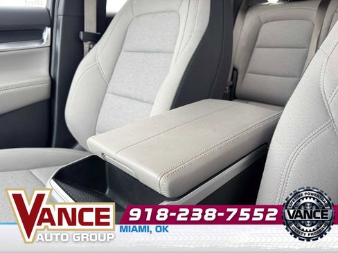 Used 2025 GMC Terrain Elevation w/ Black Edition AWD/4WD image 32