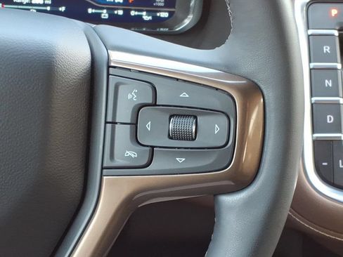 Used 2024 Chevrolet Suburban High Country w/ Premium Package AWD/4WD image 30