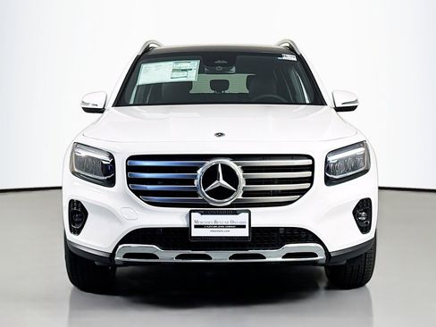 New 2026 Mercedes-Benz GLB 250 image 2