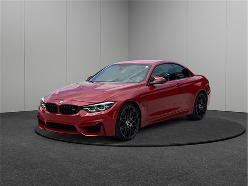 Used 2020 BMW M4 Convertible w/ Competition Package image 4