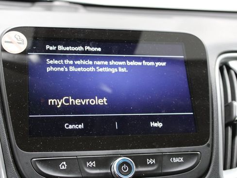 Used 2025 Chevrolet Malibu LT image 40