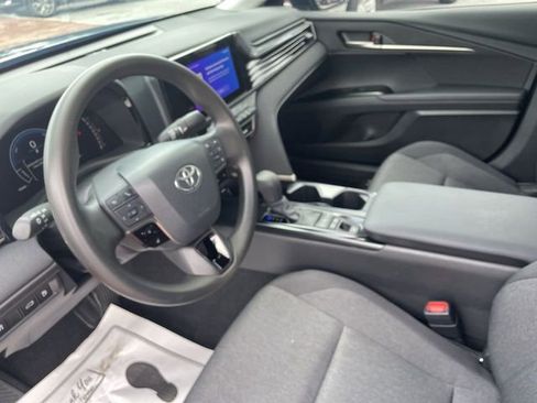 Used 2025 Toyota Camry LE FWD image 16