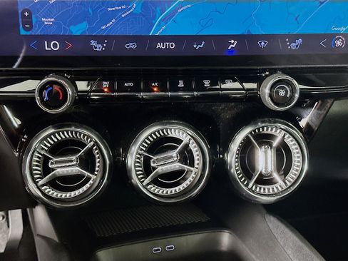 Used 2025 Chevrolet Blazer EV LT AWD/4WD image 24