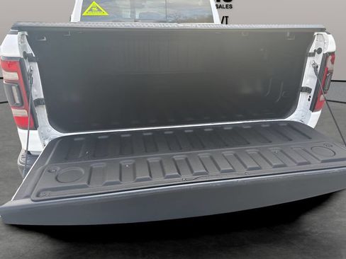 Used 2023 RAM 1500 Big Horn AWD/4WD image 19