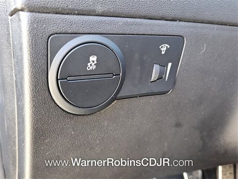 Used 2015 Hyundai Genesis 3.8 image 30