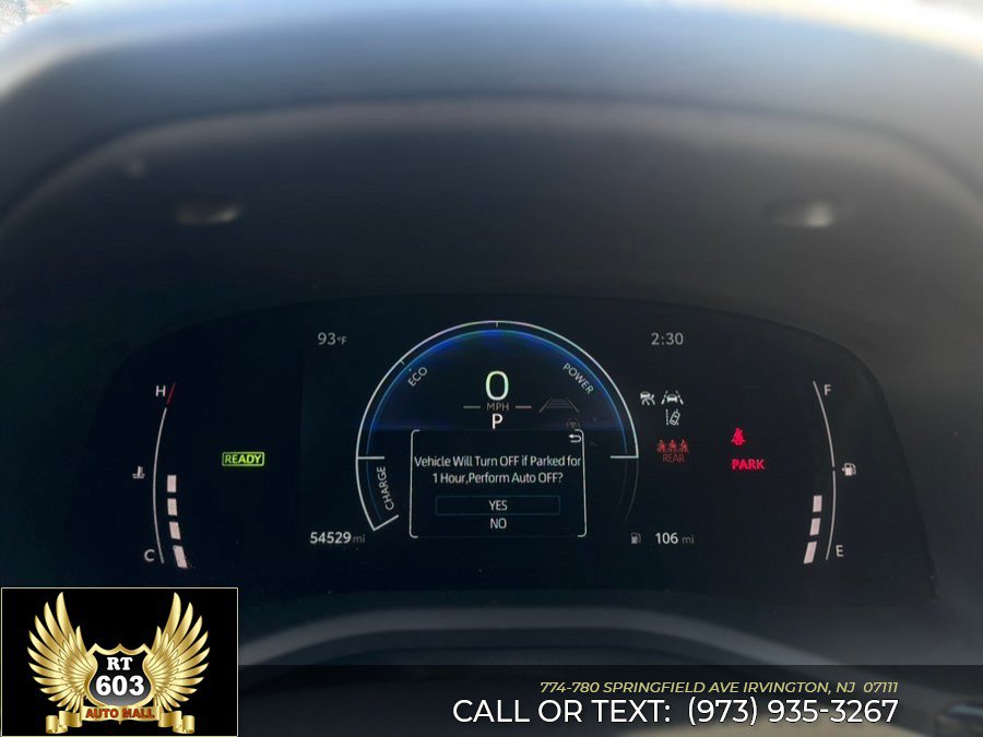 Used 2025 Toyota Camry SE FWD image 14