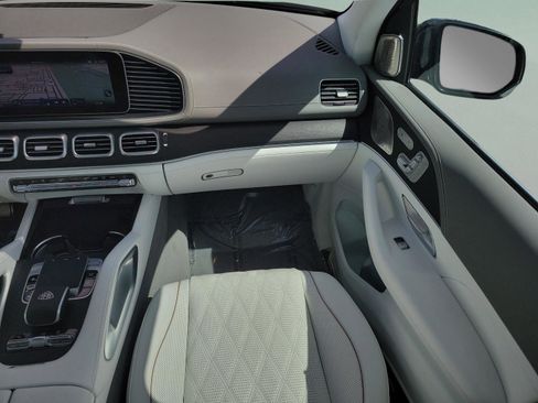 Certified 2024 Mercedes-Benz Maybach GLS 600 4MATIC image 16