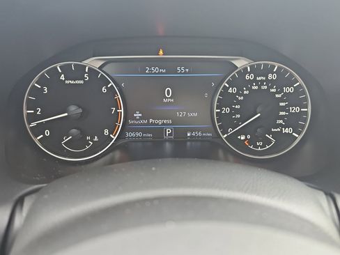 Used 2025 Nissan Altima 2.5 SV image 10