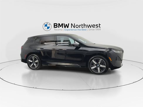 Used 2026 BMW iX xDrive60 AWD/4WD image 5
