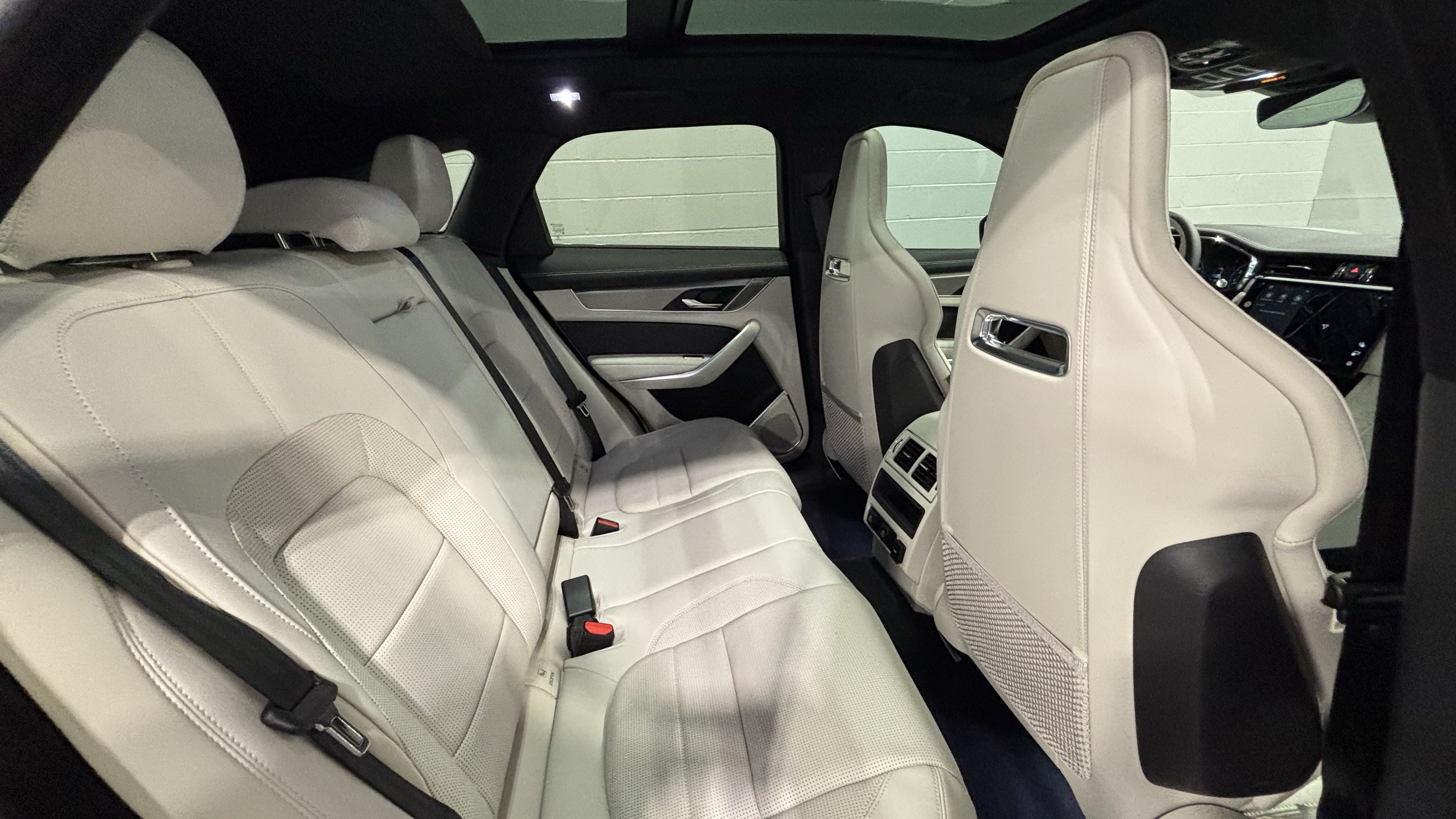 New 2026 Jaguar F-PACE R-Dynamic S AWD/4WD image 16