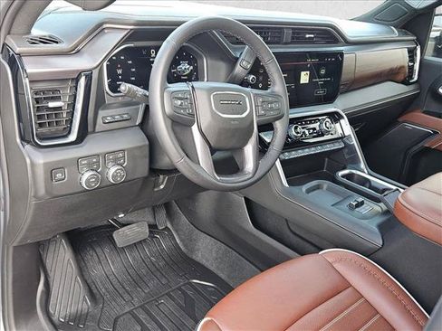 Used 2026 GMC Sierra 2500 Denali Ultimate w/ LPO, Black Badging Package AWD/4WD image 10