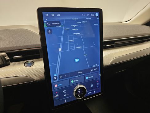 Used 2023 Ford Mustang Mach-E Select image 22