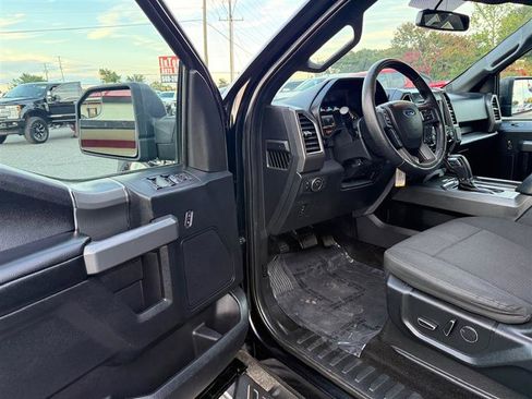 Used 2016 Ford F150 XLT w/ Equipment Group 302A Luxury image 28