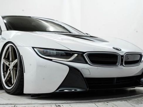 Used 2014 BMW i8 image 15