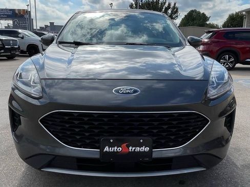 Used 2020 Ford Escape SE image 9