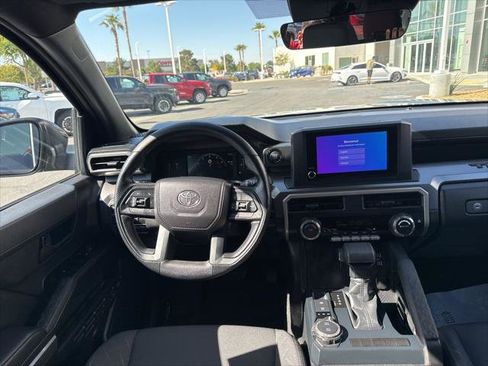 Certified 2026 Toyota Tacoma SR5 AWD/4WD image 16