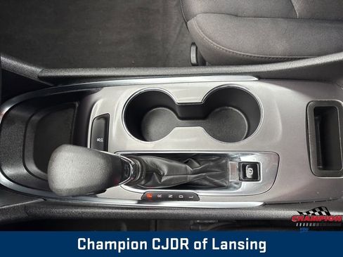 Used 2023 Chevrolet Malibu LT image 34