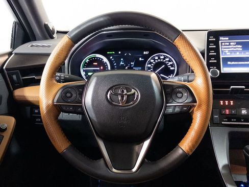Used 2020 Toyota Avalon Limited w/ Advanced Safety Package image 18