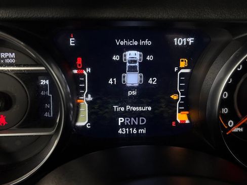 Certified 2023 Jeep Gladiator Overland w/ Popular Equipment Package AWD/4WD image 15