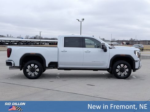 New 2026 GMC Sierra 2500 Denali w/ Denali Reserve Package AWD/4WD image 3