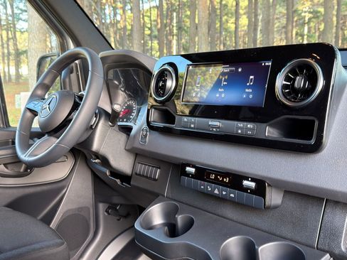 New 2026 Mercedes-Benz Sprinter 2500 image 15