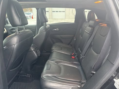 Used 2014 Jeep Cherokee Limited w/ Technology Group image 8