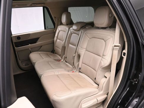 Used 2020 Lincoln Navigator Reserve w/ Cargo Convenience Package image 15