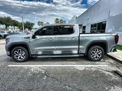 Used 2023 GMC Sierra 1500 SLT w/ SLT Premium Plus Package AWD/4WD image 5
