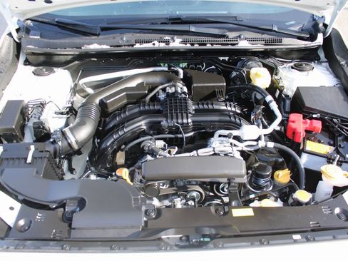 Used 2025 Subaru Impreza 2.0i Sport image 32