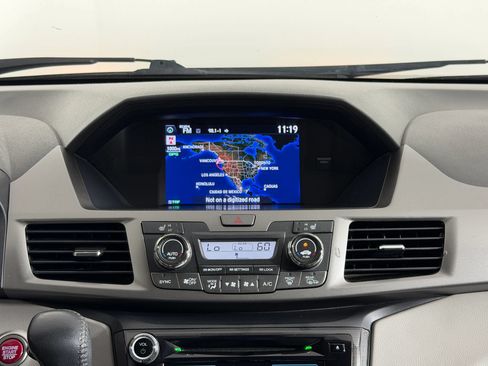 Used 2016 Honda Odyssey Touring image 25