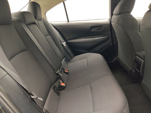 Used 2022 Toyota Corolla LE FWD image 19
