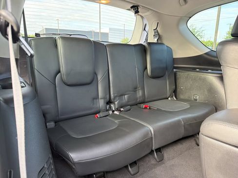 Used 2021 Nissan Armada SL w/ Captain's Chairs Package RWD image 16