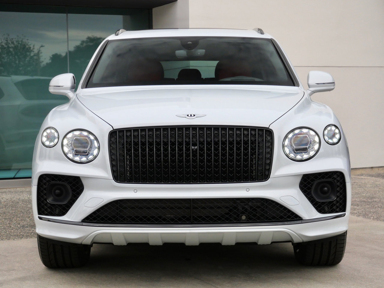 Used 2023 Bentley Bentayga Extended Wheelbase AWD/4WD image 11