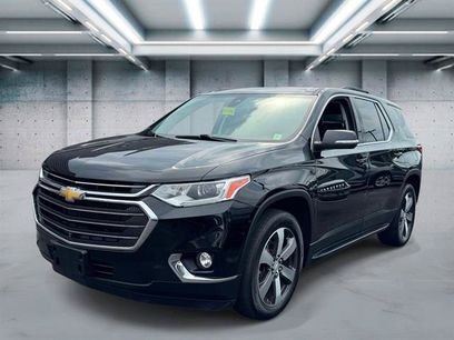 Used 2021 Chevrolet Traverse LT w/ LT Premium Package