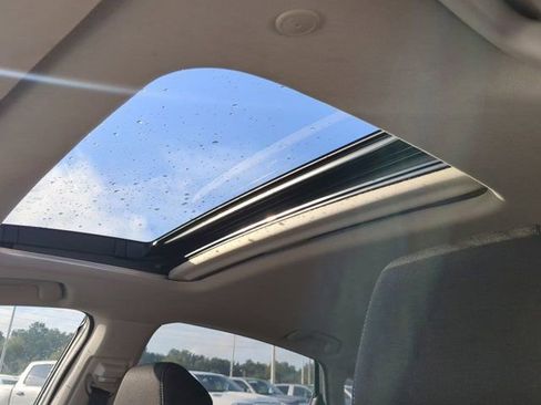 Used 2023 Honda Accord EX image 18