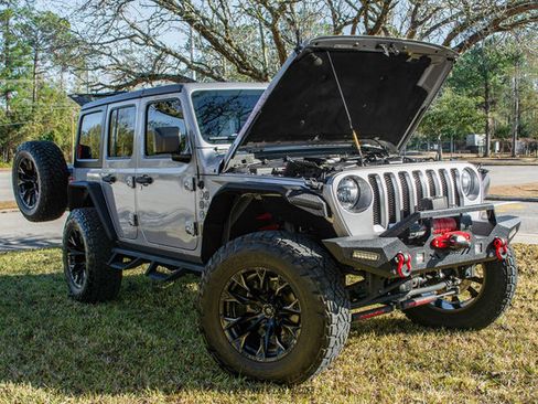 Used 2018 Jeep Wrangler Unlimited Sport S image 17