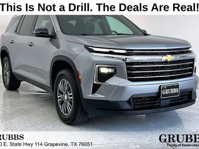 Used 2024 Chevrolet Traverse LT